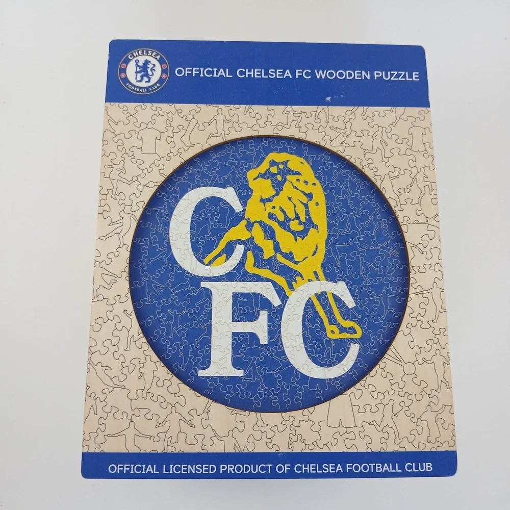 2023 Chelsea FC Retro Crest Wooden Puzzle + Stamford‎ Bridge Puzzle Set Complete